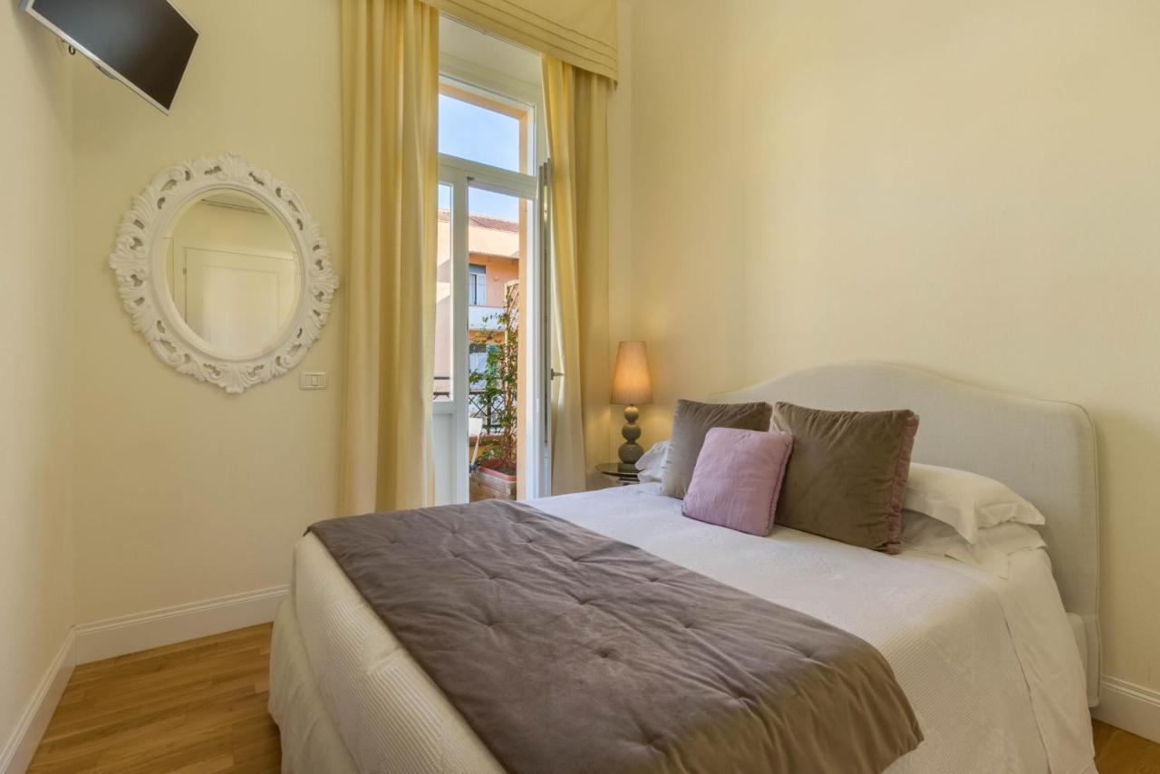 Bb22 Cagliari Hotel Bagian luar foto